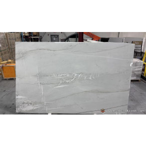 19653B - quartzite countertop
